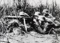 TN_GermanMachineGunnersIn''Coal-Scuttle''HelmetsWWI.jpg