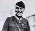 TN_EddieRickenbackerWithCongressionalMedalOfHonorWWI.jpg 3.1K